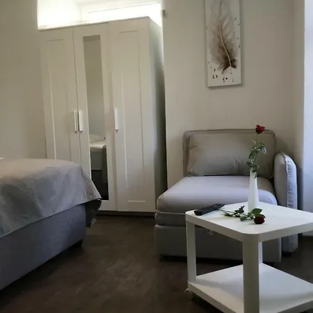 Josephine Apartament *